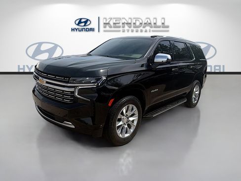 Used 2021 Chevrolet Tahoe Premier w/ Premium Package RWD image 3
