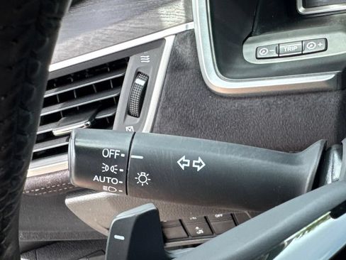 Used 2018 Honda Clarity Touring image 16