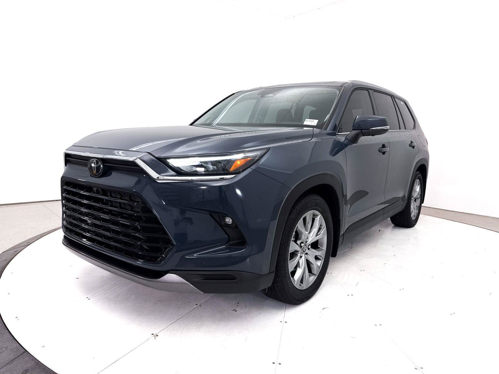 Used 2025 Toyota Grand Highlander FWD image 14