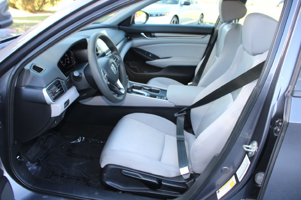 Used 2018 Honda Accord LX image 11