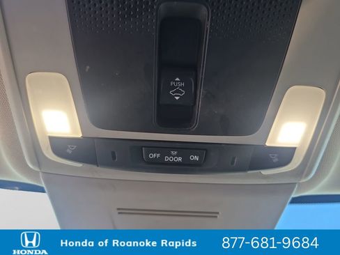 Used 2022 Honda Civic EX image 28