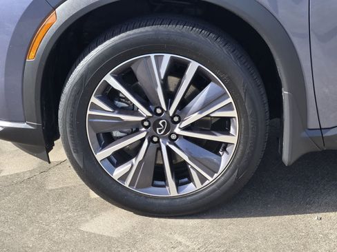 Certified 2026 INFINITI QX60 Luxe w/ Cargo Package FWD image 8