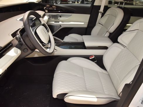 New 2026 Lincoln Nautilus Black Label w/ Jet Appearance Package AWD/4WD image 13