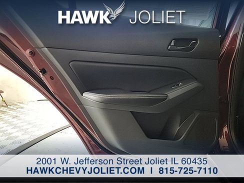 Used 2025 Nissan Altima 2.5 SV FWD image 21
