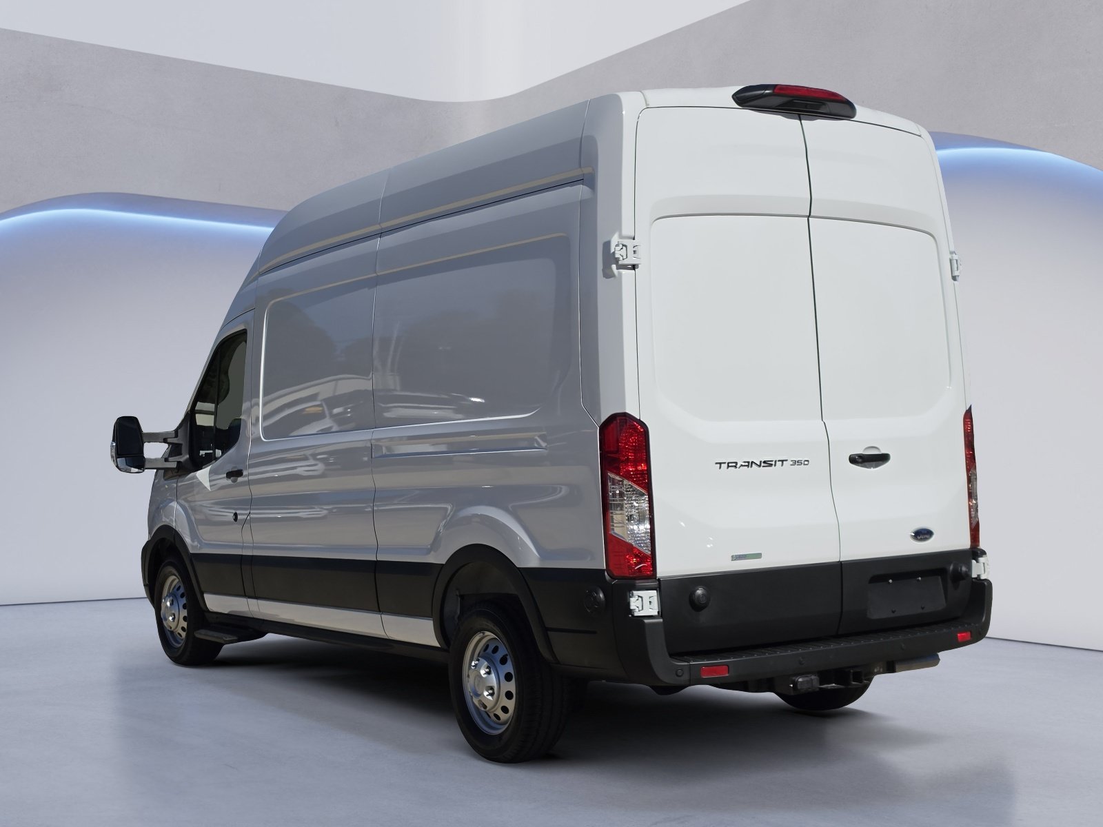 Used 2025 Ford Transit 350 148 High Roof w/ Exterior Upgrade Package RWD image 4