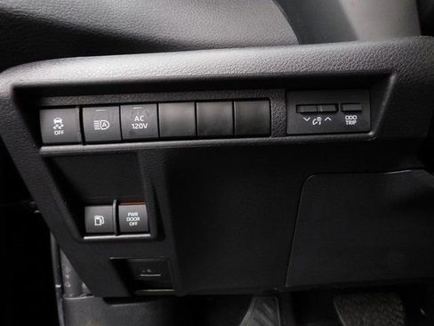 Used 2025 Toyota Sienna XSE image 43