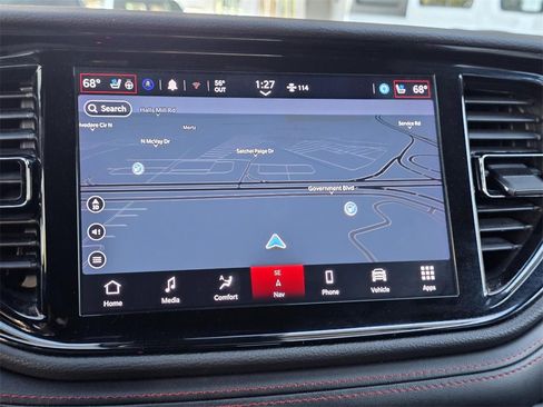 Used 2024 Dodge Durango GT image 17