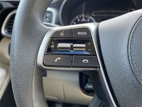 Used 2019 Kia Sorento LX image 24