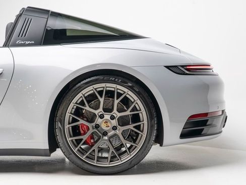 Used 2024 Porsche 911 Targa 4S w/ Premium Package AWD/4WD image 57