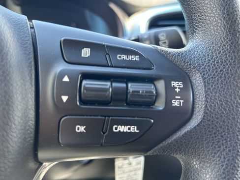 Used 2018 Kia Sorento FWD image 23