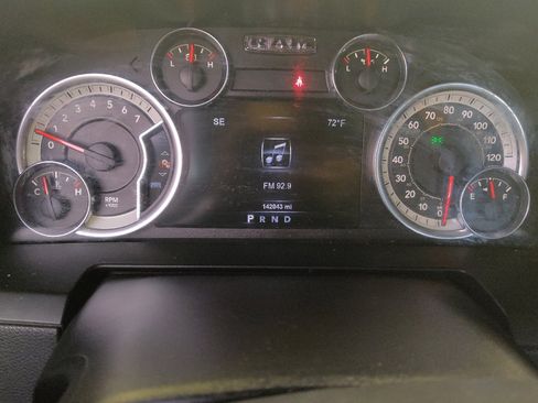 Used 2017 RAM 1500 Laramie w/ Convenience Group image 23