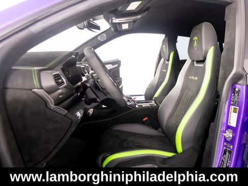 Used 2024 Lamborghini Urus Performante AWD/4WD image 39