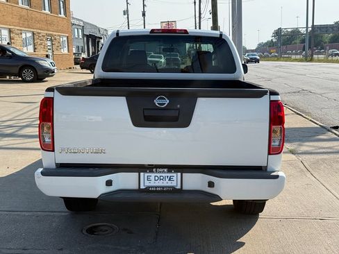 Used 2020 Nissan Frontier S RWD image 8