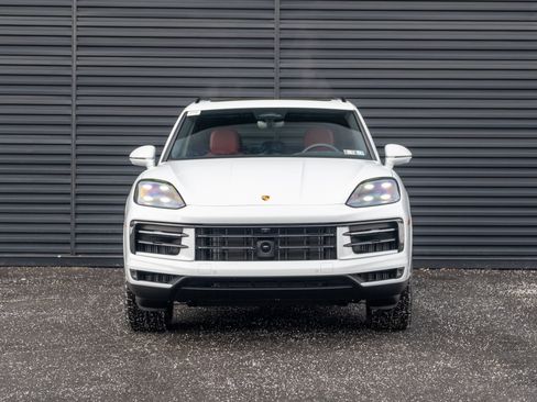 Used 2026 Porsche Cayenne AWD/4WD image 11