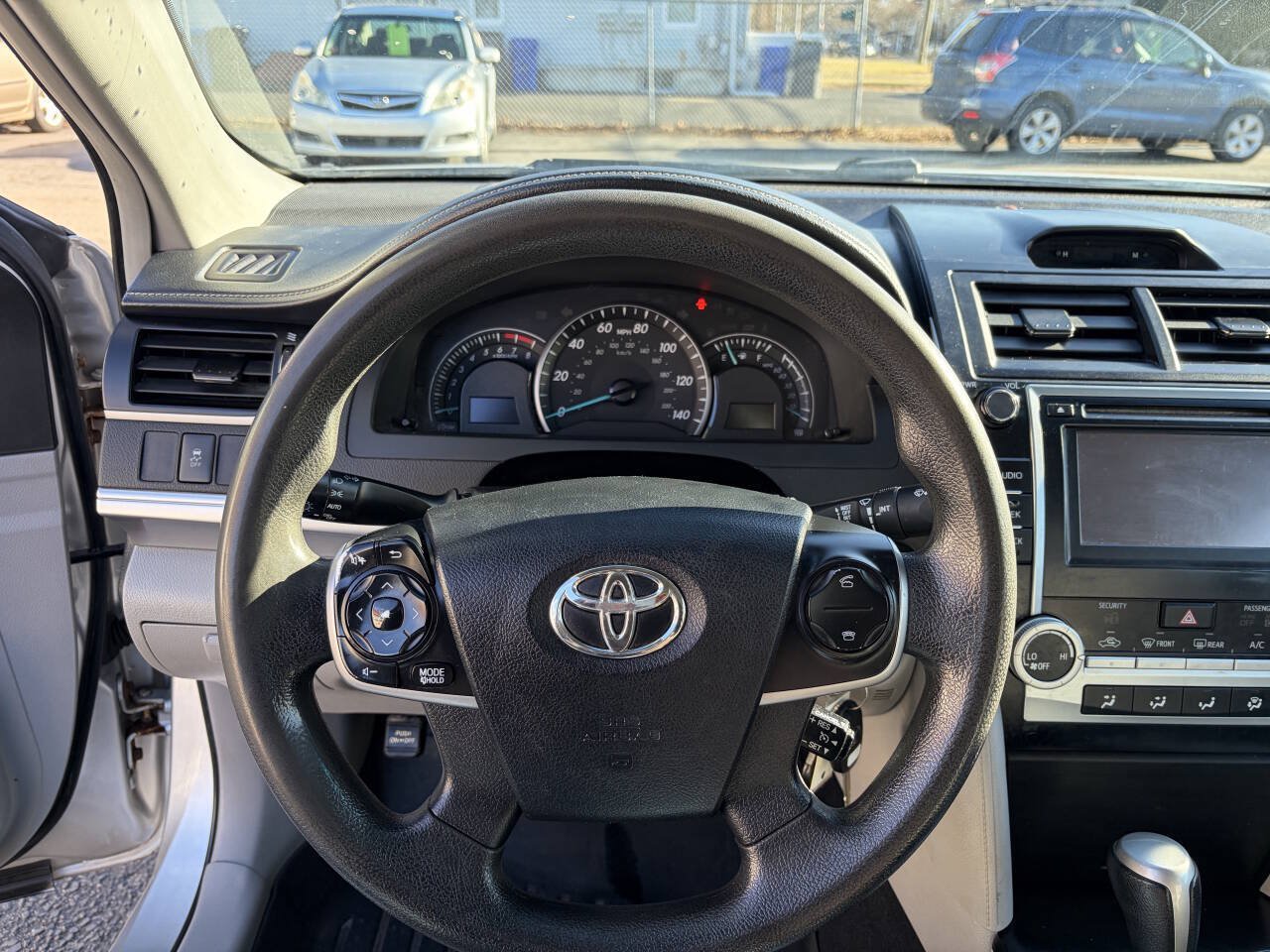 Used 2014 Toyota Camry LE FWD image 9