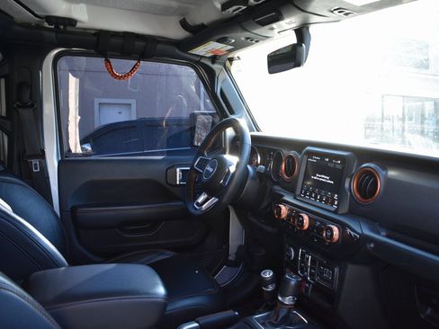 Used 2022 Jeep Gladiator Mojave w/ LED Lighting Group image 21