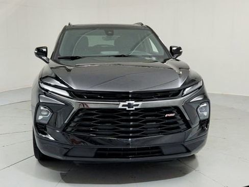 Certified 2024 Chevrolet Blazer RS w/ Driver Confidence II Package image 8