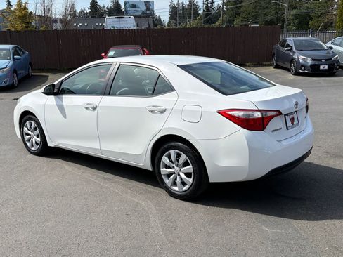 Used 2014 Toyota Corolla LE image 5