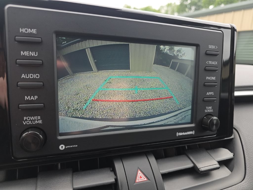 Certified 2021 Toyota RAV4 LE AWD/4WD image 23