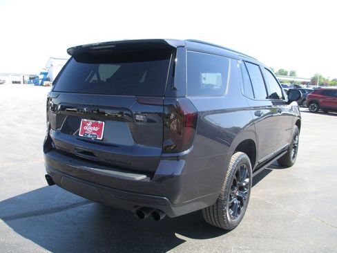 Used 2023 GMC Yukon Denali AWD/4WD image 6