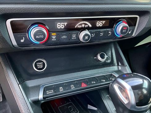 Used 2021 Audi Q3 2.0T Premium Plus image 35