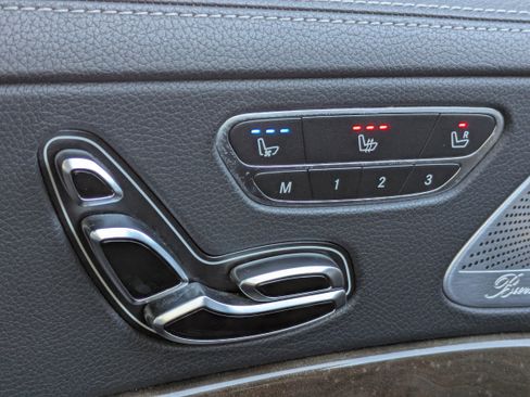 Used 2015 Mercedes-Benz S 550 Sedan image 22