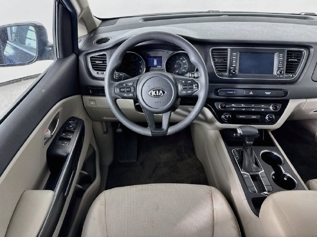 Used 2021 Kia Sedona LX FWD image 21