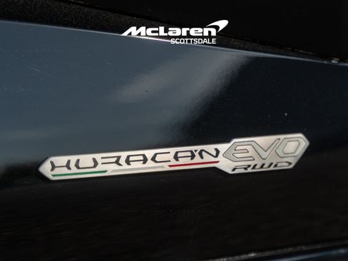 Used 2021 Lamborghini Huracan EVO RWD image 22
