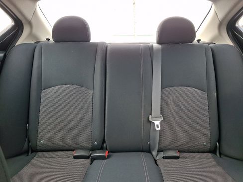 Used 2014 Nissan Versa SV FWD image 15