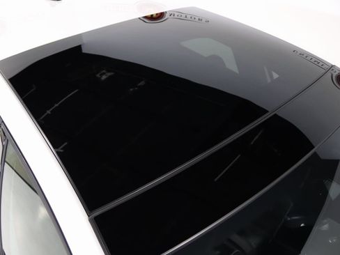 Used 2022 Volkswagen GTI SE image 7