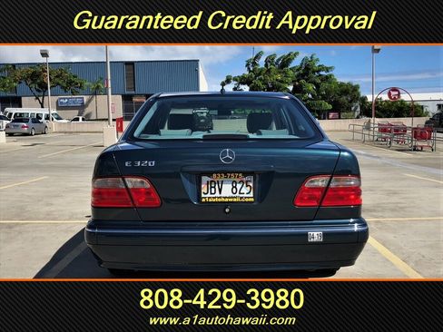 Used 2000 Mercedes-Benz E 320 Sedan image 6