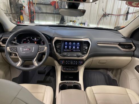 Used 2023 GMC Acadia Denali w/ Denali Ultimate Package AWD/4WD image 20