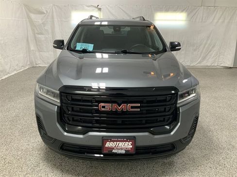 Used 2022 GMC Acadia SLE w/ Driver Convenience Package AWD/4WD image 3