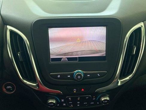 Used 2023 Chevrolet Equinox LT FWD image 45