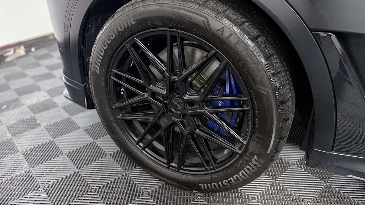 Used 2021 BMW ALPINA XB7 AWD/4WD image 11