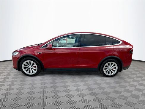 Used 2021 Tesla Model X Performance image 9