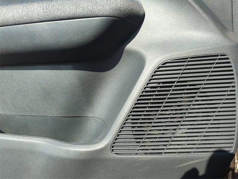 New 2026 Nissan Kicks SV w/ Charging Package image 26