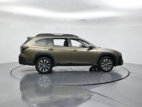 Used 2024 Subaru Outback Limited AWD/4WD image 2