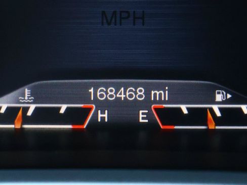 Used 2017 Jeep Cherokee Trailhawk AWD/4WD image 27