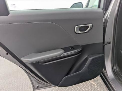 Used 2025 Kia K4 FWD image 16