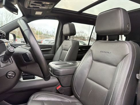 Used 2023 GMC Yukon Denali w/ Max Trailering Package image 12