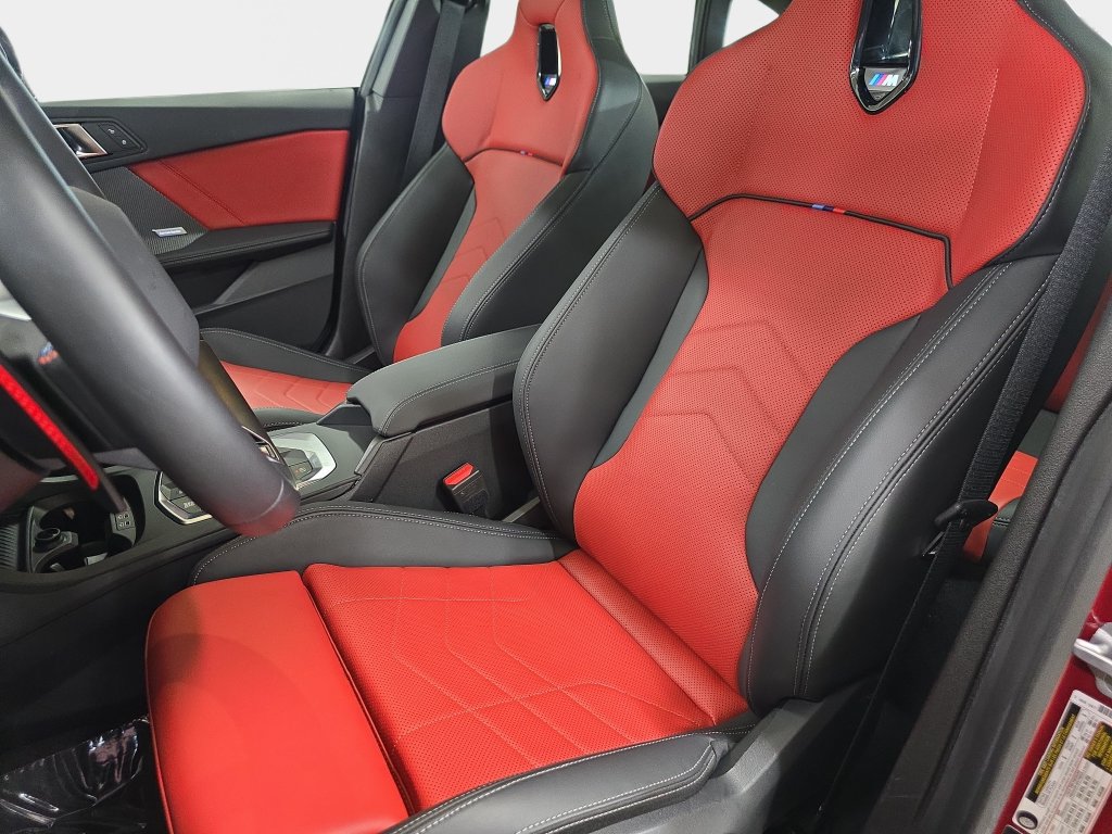 Used 2026 BMW M235i xDrive w/ Technology Package AWD/4WD image 17