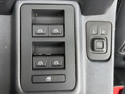 Used 2025 Ford Bronco Outer Banks AWD/4WD image 10