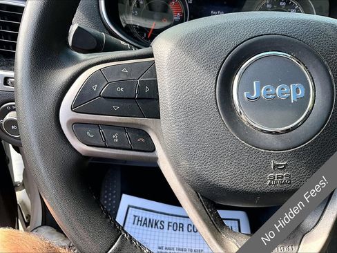 Used 2022 Jeep Cherokee Limited AWD/4WD image 15