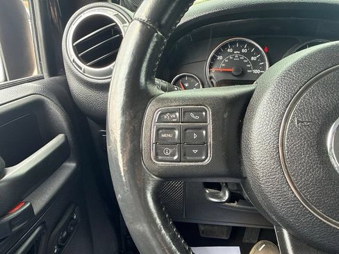 Used 2014 Jeep Wrangler Unlimited Rubicon w/ Connectivity Group AWD/4WD image 24