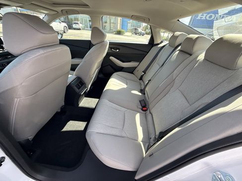 New 2025 Honda Accord SE image 9