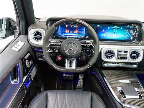 Used 2025 Mercedes-Benz G 63 AMG 4MATIC image 17