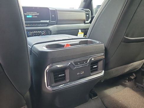 Used 2023 Chevrolet Silverado 1500 High Country w/ Technology Package image 15