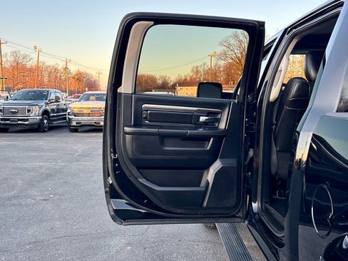 Used 2015 RAM 1500 Sport w/ Convenience Group image 17