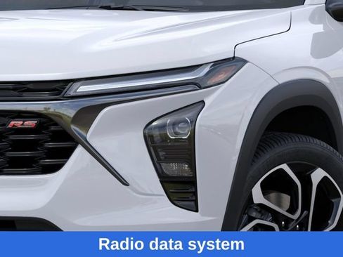 New 2026 Chevrolet Trax RS w/ Sunroof Package FWD image 11